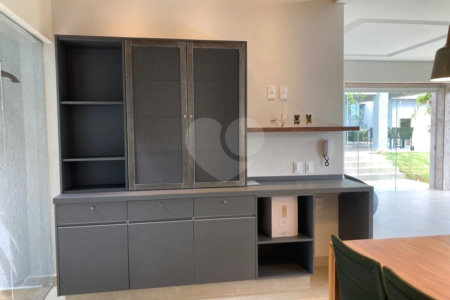 Chácara no Condomínio Vale das Laranjeiras em Indaiatuba SP - Venda - R$ 3,600.000,00 - Locaçao - R$ 30.000,00 mais encargos - Linda, espaçosa, aconchegante, acabamento de alto padrão em rua tranquila e arborizada, em um dos Condomínios mais valorizados de Indaiatuba. Com fácil acesso as principa