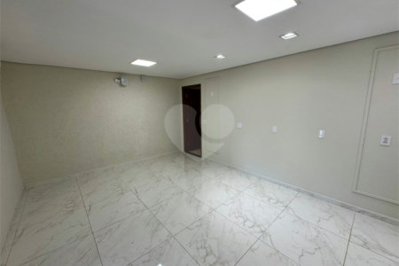 Imóvel comercial á venda, com 766m2 de terreno, em São Carlos-SP