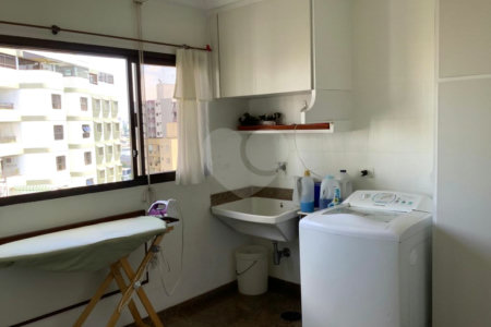 Apartamento na Mooca com 244 metros