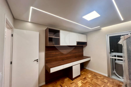 Apartamento à venda com 3 quartos, sendo 1 suíte, em Alto da Boa Vista, São Paulo, SP