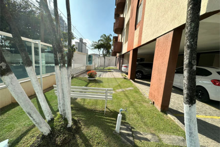 Apartamento para venda na Praia da Enseada em Guarujá/SP.
