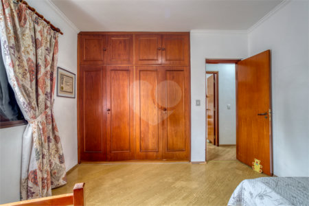 Casa de Vila a venda na Granja Julieta/ 4 quartos