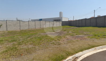 Terreno à venda no condomínio Monte das Araucárias, São Carlos - SP