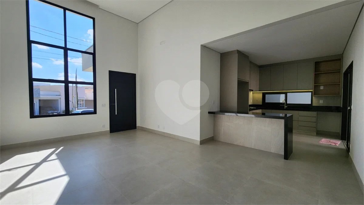 Casa Térrea Recém-Construída à Venda no Condomínio Portal do Bosque – Louveira/SP