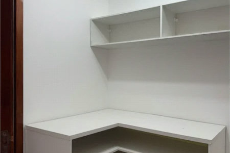 Sobrado à venda ou para alugar com 3 suítes em Vila Sônia, São Paulo, SP