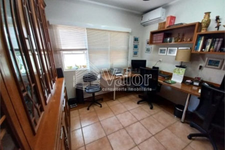 Sobrado no Condomínio Residencial Sabará