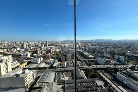 Apartamento no Brás repleto de lazer com 50 m² com 2 dormitórios e 1 vaga, Estuda Permuta