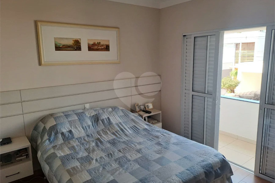 Linda Casa 3 dormitórios com piscina - R$ 950.000,00