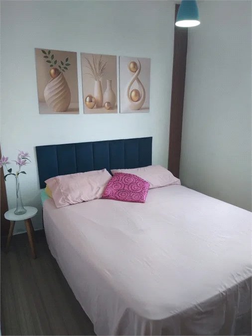 Apartamento à venda com 2 quartos em Jardim Ísis, Cotia - SP