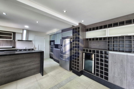 Apartamento à venda ou para alugar, 110m² com 2 quartos, sendo 1 suíte, escritório e  vagas Condomínio Paulistano, São Paulo - SP