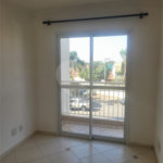 Indaiatuba - Venda - Apartamento no Condomínio Portal das Flores com 64 m², 3 dorms, sendo 2 com armários planejados, , WC social, cozinha planejada e totalmente integrada com a lavanderia, varanda, , 02 vagas de garagem. Excelente localização, a poucos metros do Shopping Polo, mercados, padaria,