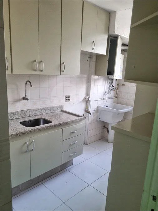 Apartamento 45m2 com 2 dormitórios e vaga no Jardins