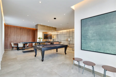 Apartamento à venda com 2 suítes em Santo Amaro, São Paulo, SP