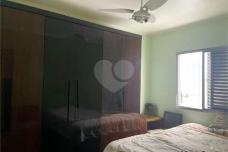 Casa com 180m², 3 dormitórios, sendo 1 suíte, 2 vagas, à venda na Vila Prudente.