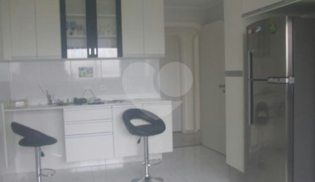 Apartamento à venda com 3 quartos, sendo 1 suíte,  em Mooca, São Paulo, SP