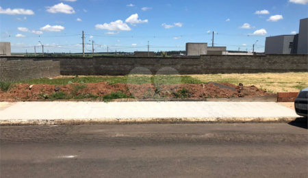 Terreno à venda no Centro, Ibaté, SP