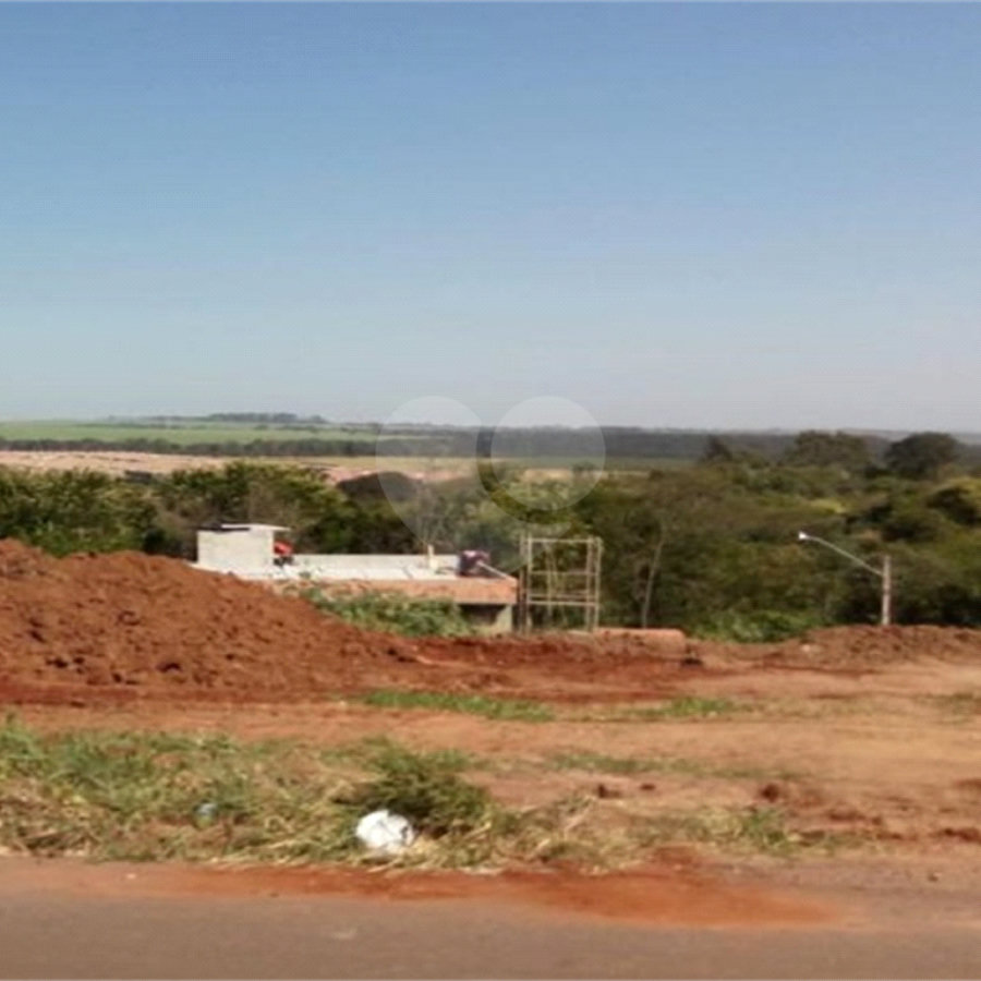 Terreno com 404,00 m² de área