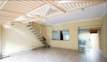 Casa à venda com 3 quartos, sendo 1 suíte, em Jardim Alvorada, Santo André, SP