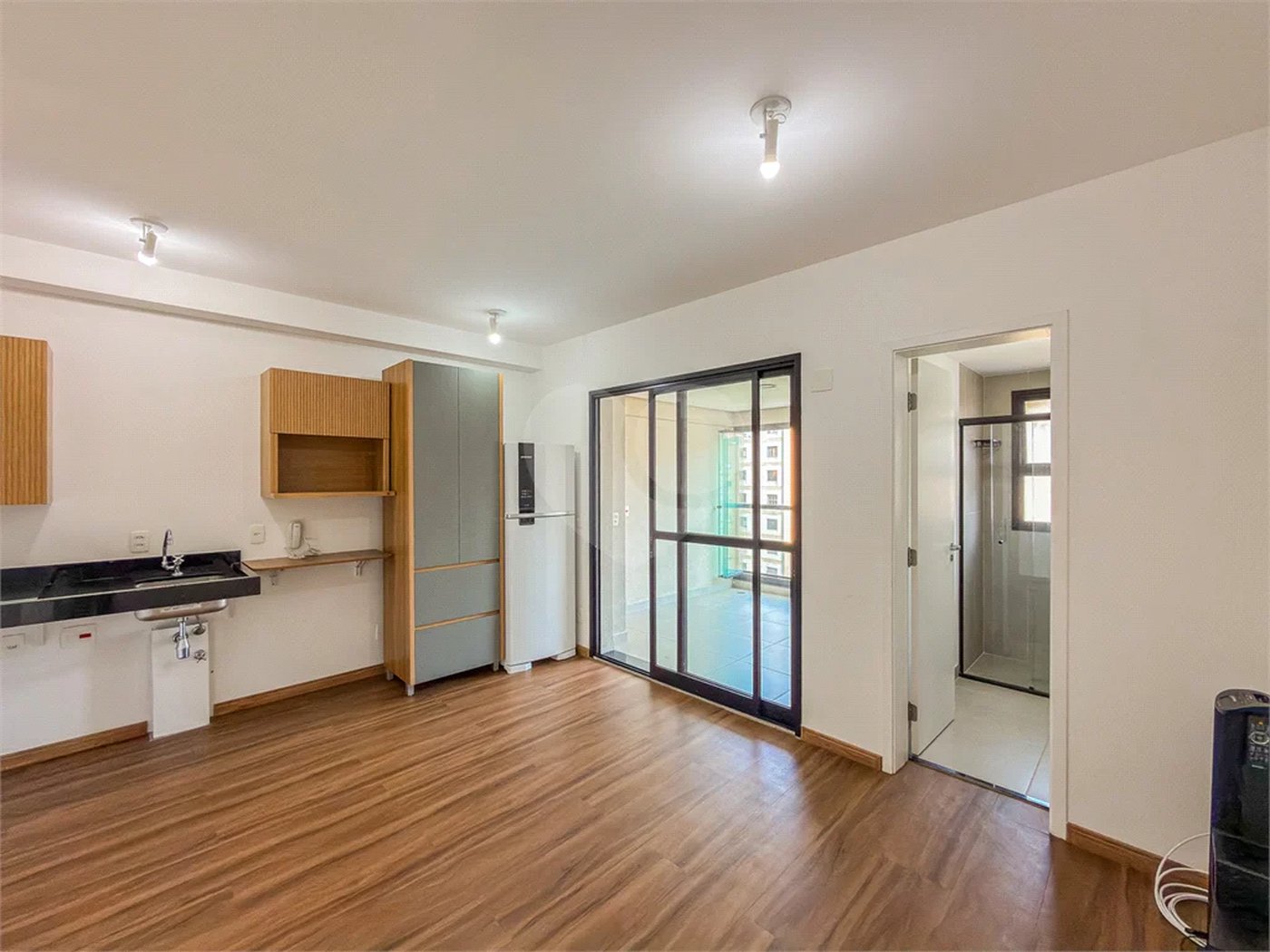 Studio novo com 33m² e vaga na garagem na região da Aclimação em São Paulo - SP.