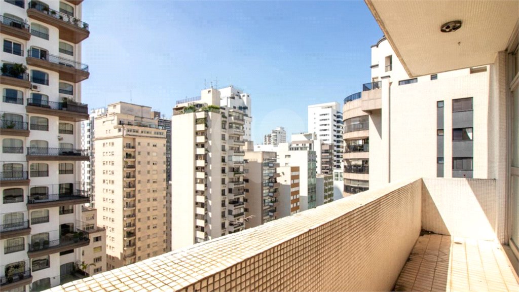 Apartamento localizado no Bairro Nobre de Higienópolis