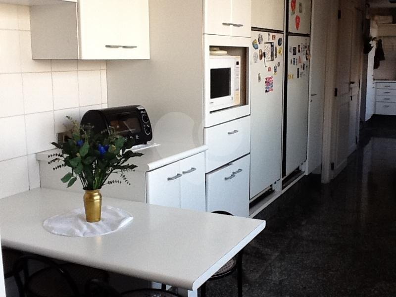 Apartamento à venda com 4 suítes em Real Parque, São Paulo, SP