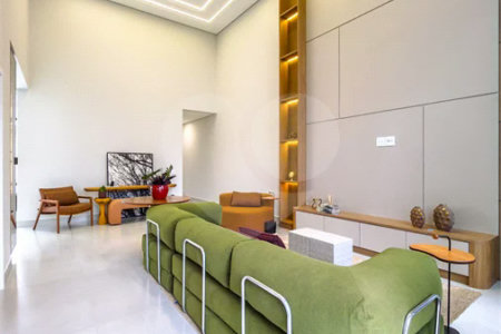 Casa Térrea – Condomínio Maria Cândida - 300 m² de terreno - 212 m² de área construída - 4 vagas de garagem, sendo 2 cobertas - Sala de jantar e estar integradas, com pé-direito duplo e cortina - 3 suítes com ar-condicionado, sendo 1 master com closet – planejado – Roupeiro – Escritório - Cozinha