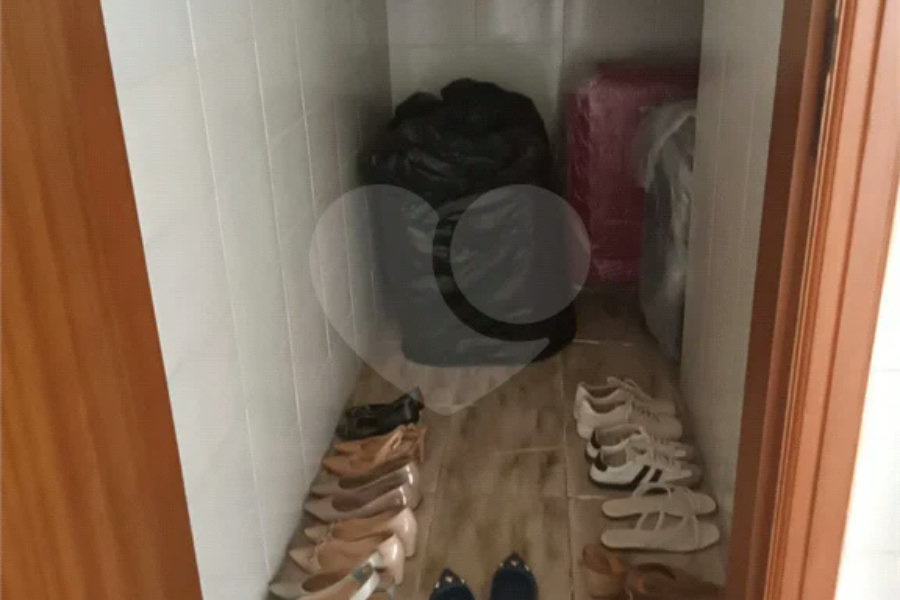 SOBRADO AMPLO COM 4 DORMITORIOS VISÃO PARA SERRA