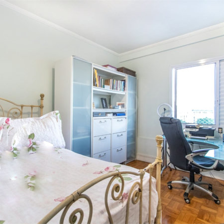 Apartamento à venda na Aclimação de 78m² com 2 dormitórios.
