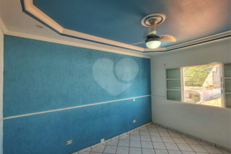 Casa ampla com 3 Quartos e 1 Suíte