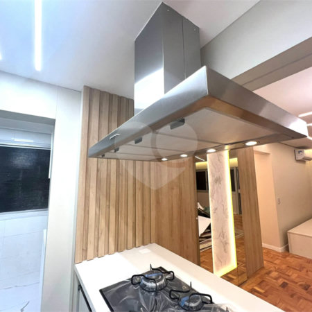 Apartamento à venda com 3 quartos, sendo 1 suíte, em Alto da Boa Vista, São Paulo, SP