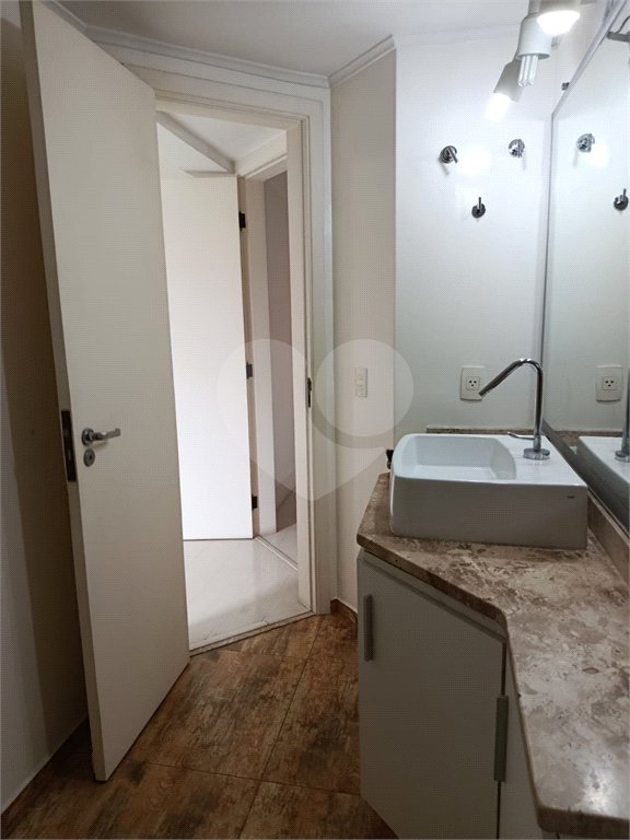 APARTAMENTO NO CAMPO BELO 137M² 3 DORMITÓRIOS