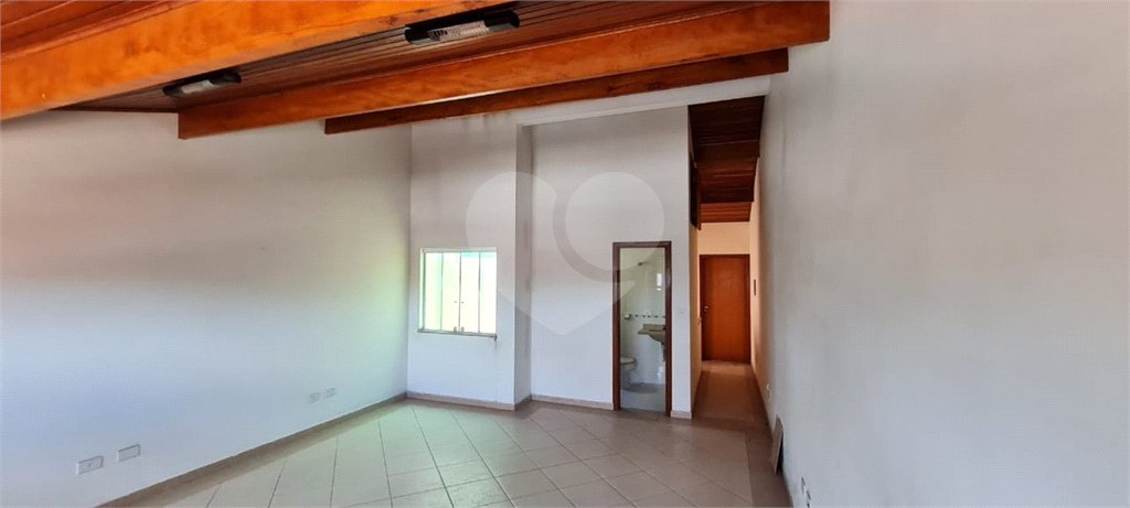 Sobrado a venda no Ipiranga de 220m² com 4 suítes e 2 vagas.Estuda permuta.
