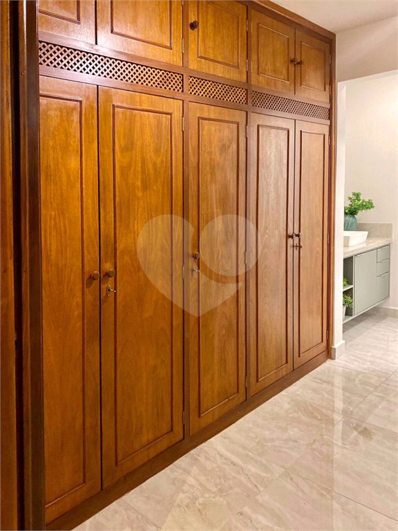 Apartamento 1 Dormitório à Venda na Rua Frei Caneca
