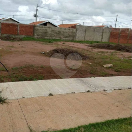 Terreno com 176,00 m² .