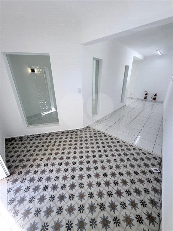 Prédio Comercial de Alto Padrão em Localização Nobre