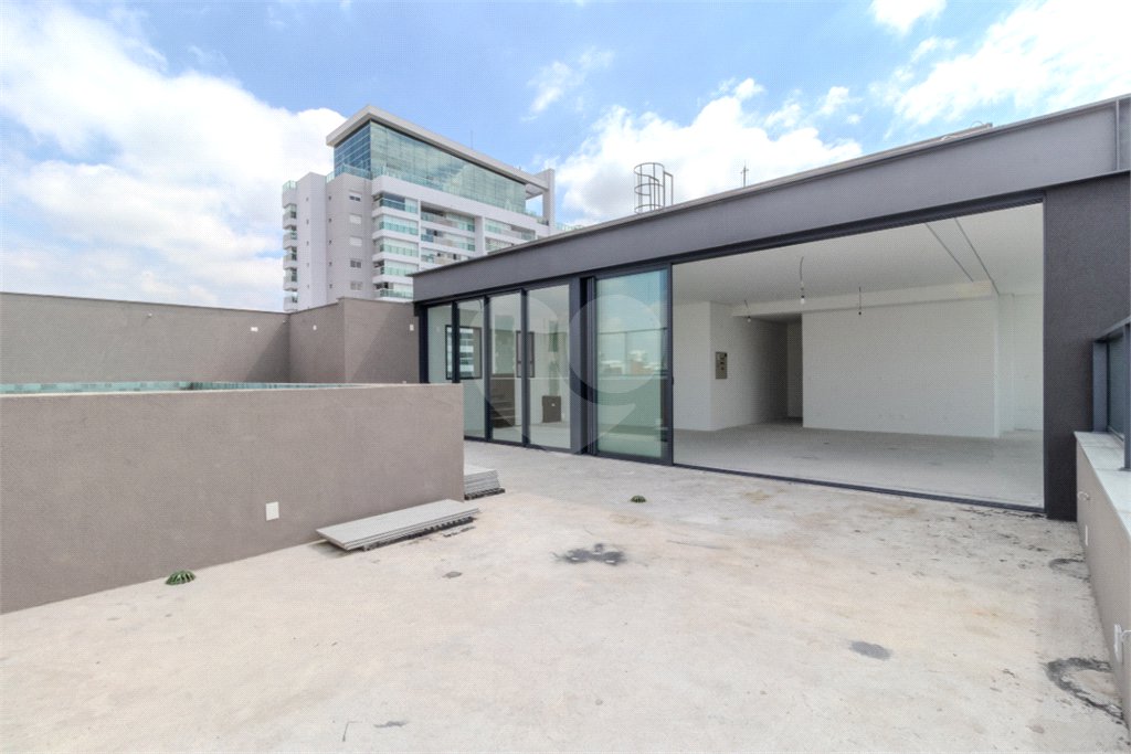 Apartamento à venda com 3 suítes em Campo Belo, São Paulo, SP