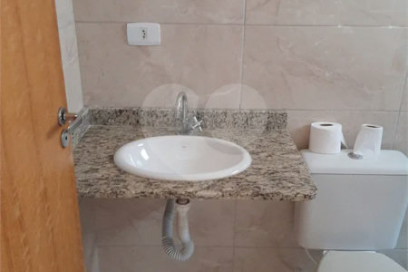 Casa em condomínio com 55m² , 2 dormitórios , sendo 2 suítes , 2 vagas , à venda na Penha.