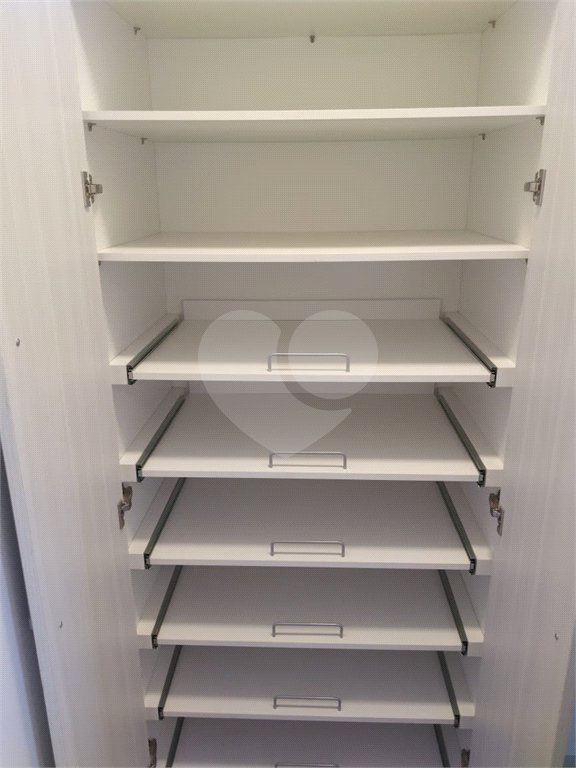 Apartamento 3 suítes, varanda gourmet, 3 vagas em Condomínio Clube na Mooca