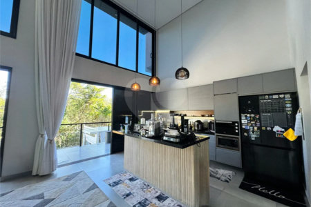 LINDA CASA À VENDA EM CONDOMÍNIO — INDAIATUBA/SP