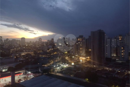 1 DORMITÓRIO NO IPIRANGA COM ARMÁRIOS - 45 M² - COM 1 VAGA