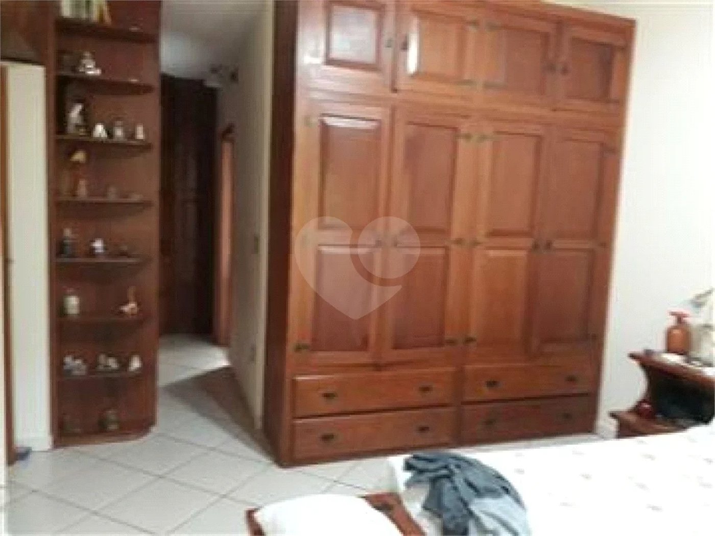 Casa à venda com 3 suítes em Estância Santa Maria do Laranjal, Atibaia, SP