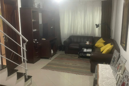 SOBRADO ESPACOSO COM AREA GOURMET E AREA VERDE NO JARDIM Butanta