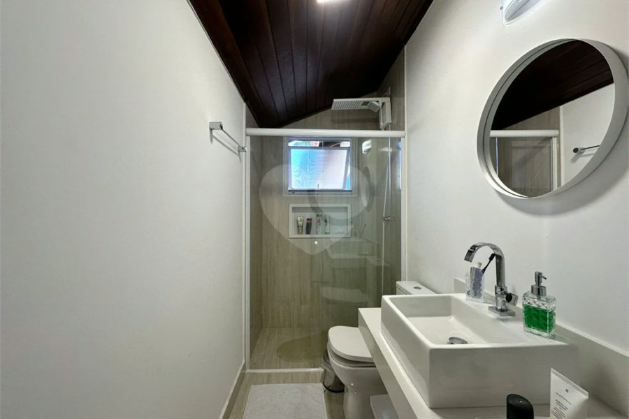 Casa à venda com 4 quartos, sendo 2 suítes, em Morada da Praia, Bertioga, SP
