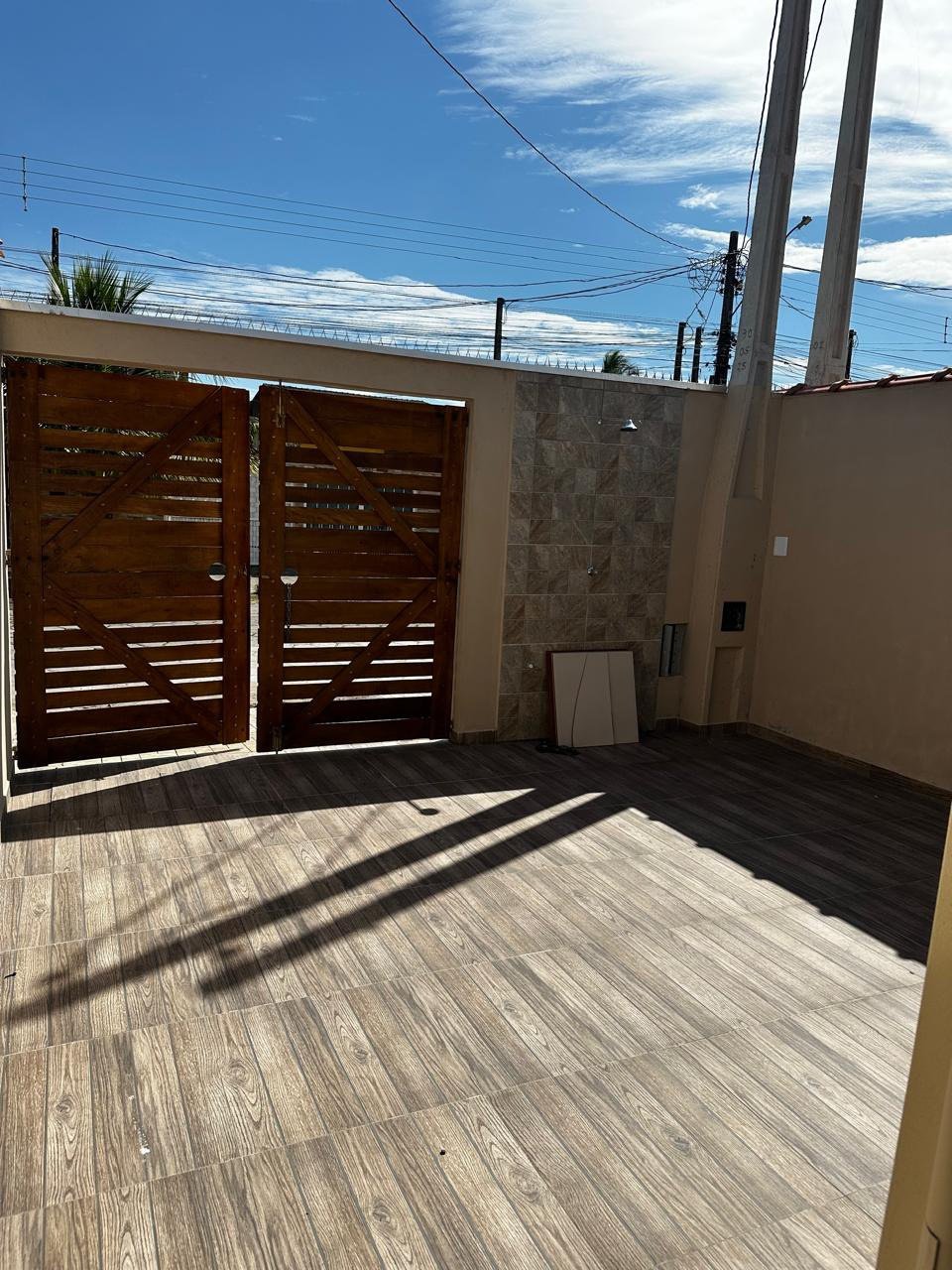 Casa à venda com 2 quartos, sendo 1 suíte, em Nova Itanhaém, Itanhaém - SP