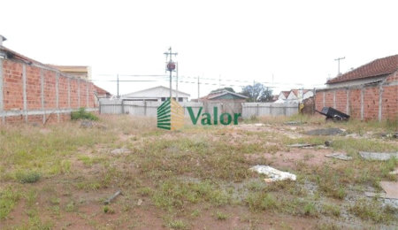 Terreno à venda em Vila Prado, São Carlos, SP