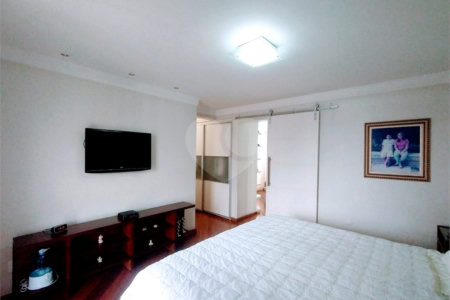 Apartamento para venda na Mooca com 4 suítes, 5 vagas. Condomínio Europa Cicero.