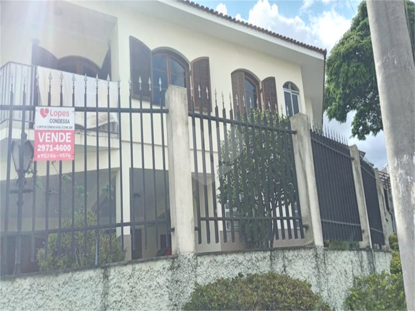 Bonita casa assobradada,no Bairro das Palmas do Tremembé, terreno com 14 X 50 e 350 área construída