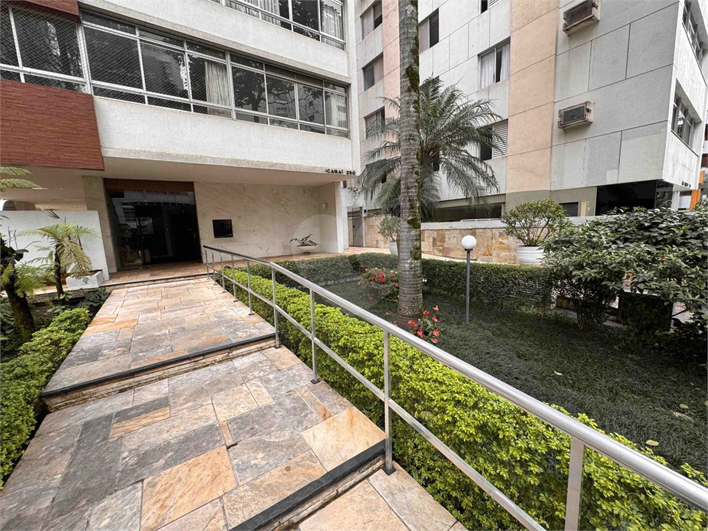 Elegância e conforto. Apartamento exclusivo de 250m2 em Higienópolis, um por andar.