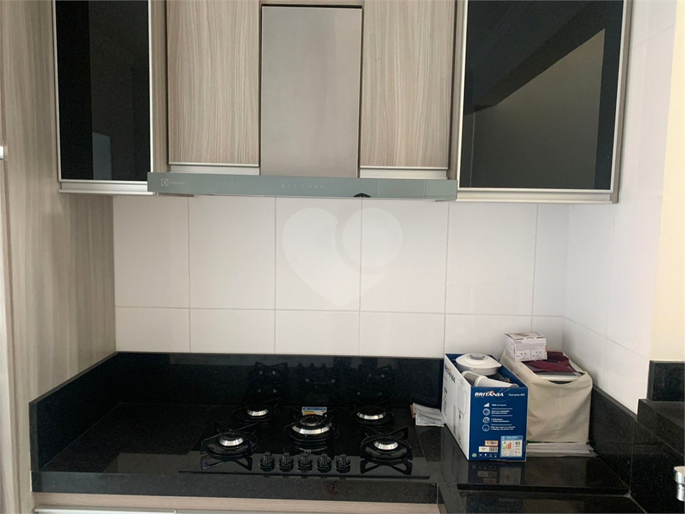 Linda casa Mobiliada e com piscina - Nova Cerejeiras - Atibaia