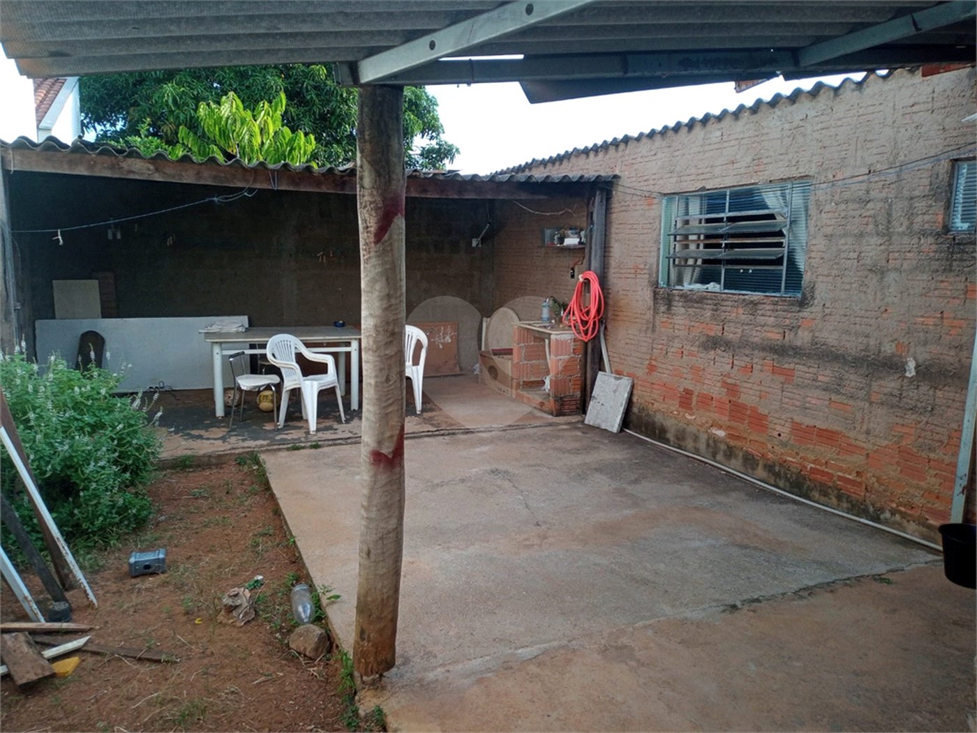 Casa térrea para venda, com 2 dormitórios.